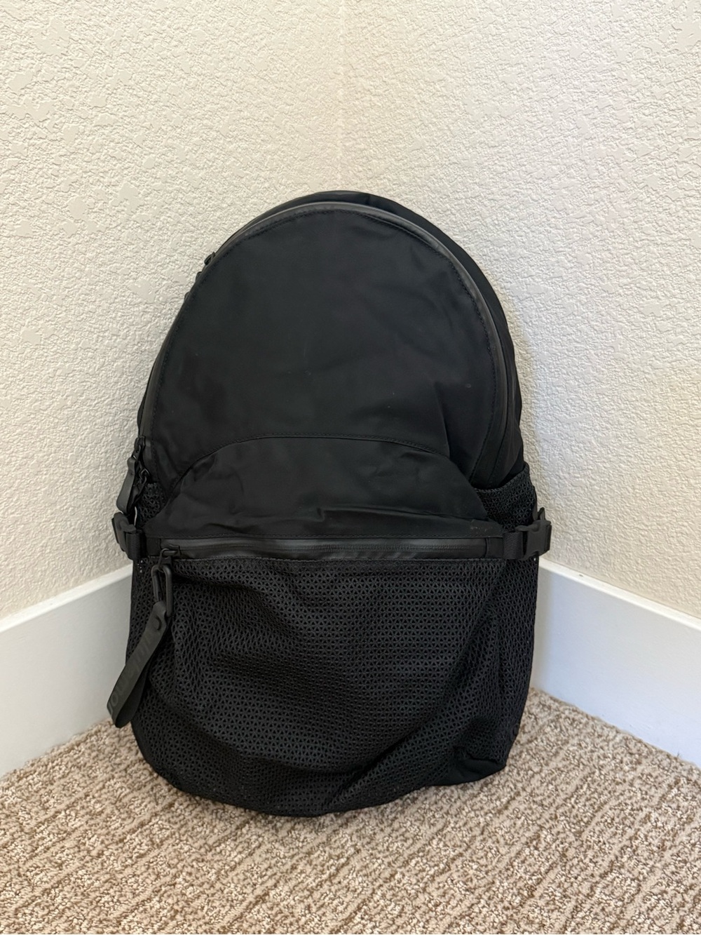 lululemon athletica Black Mesh Front Backpack